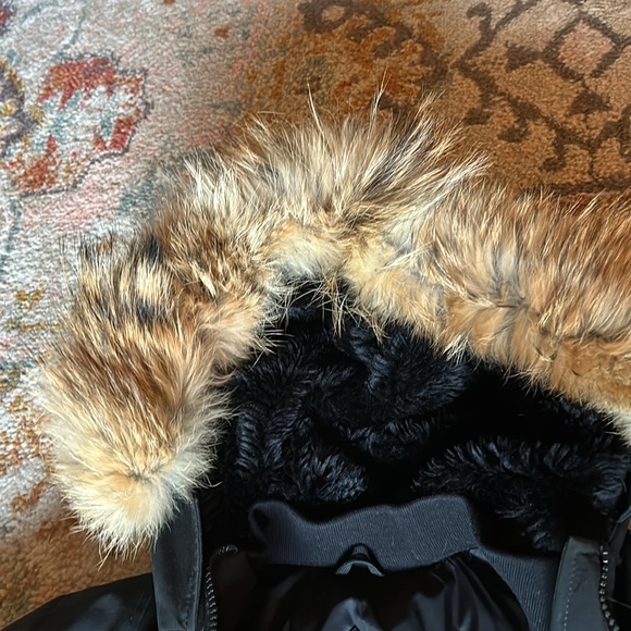 Canada Goose Expedition Women’s coat size Large with fox fur trim hood - Picture 2 of 12